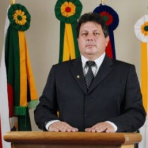 Carlos Augusto Oliveira dos Santos